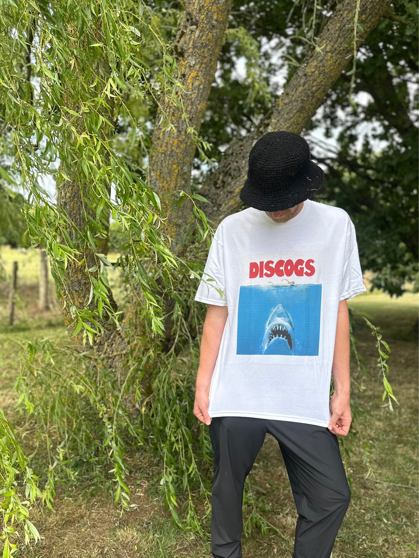 SHARK TEE